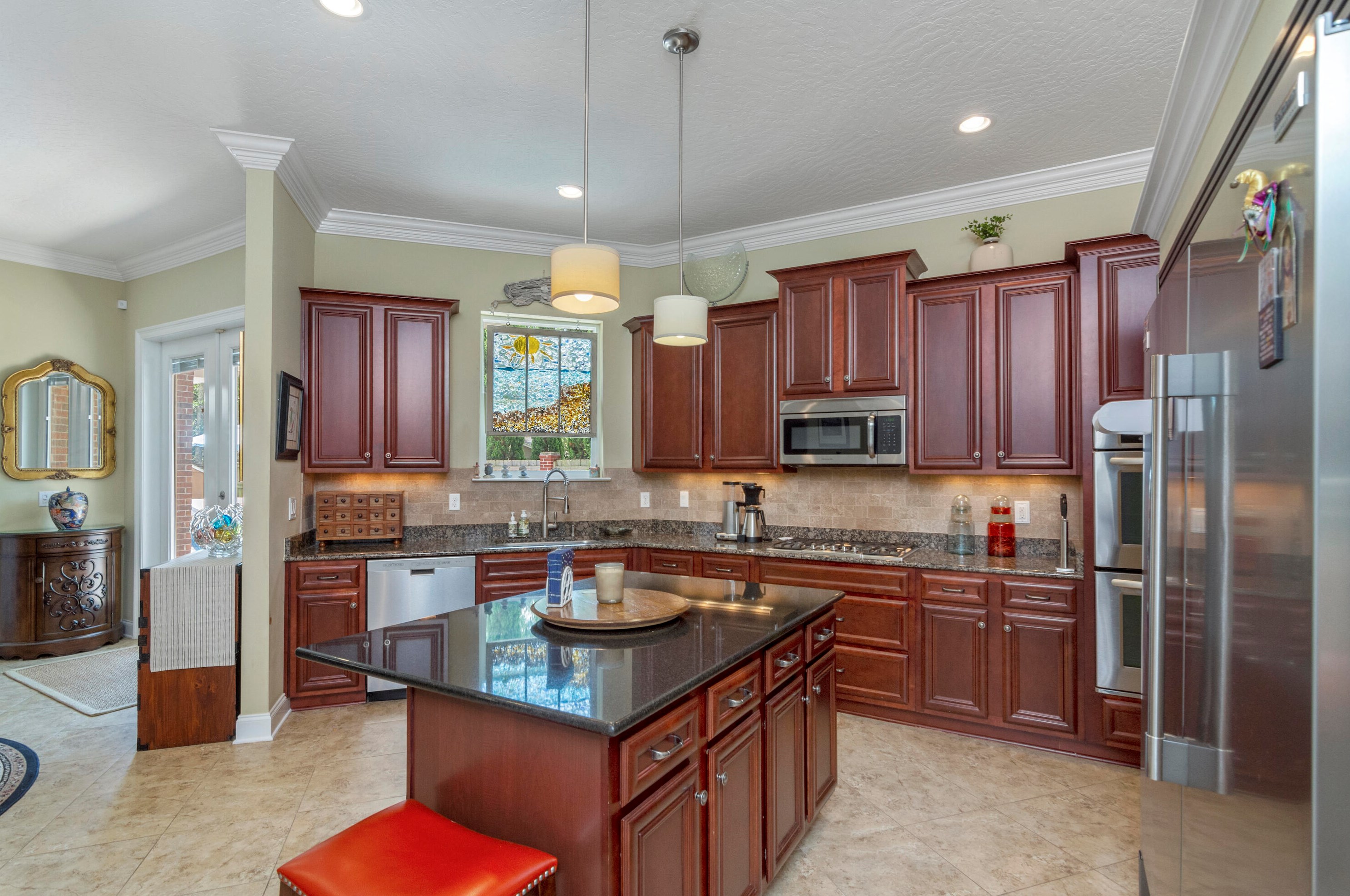 16 Plantation Oaks Dr, Mary Esther FL  32569-2902 exterior