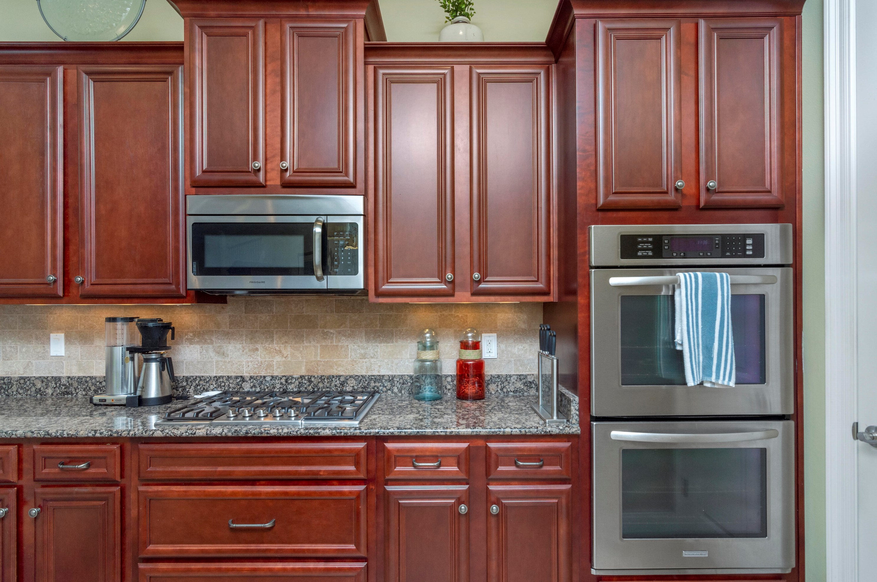16 Plantation Oaks Dr, Mary Esther FL  32569-2902 exterior