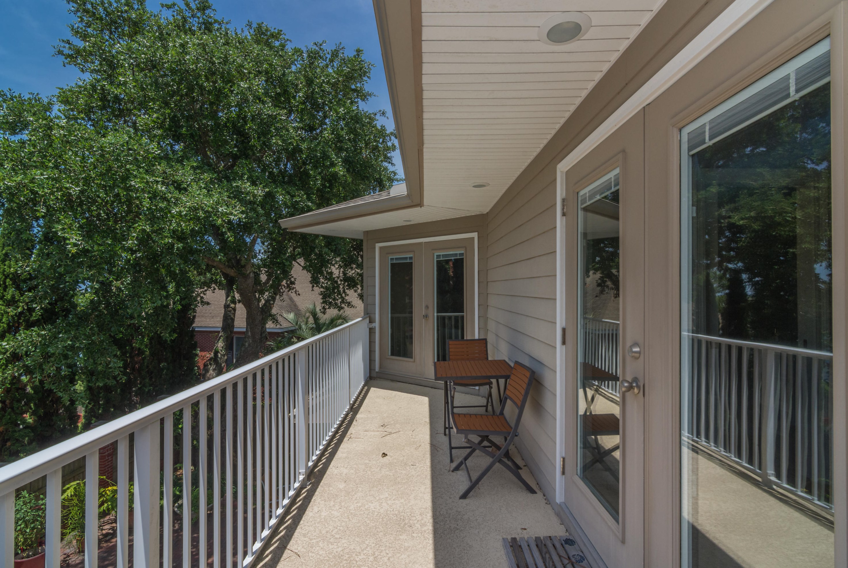 16 Plantation Oaks Dr, Mary Esther FL  32569-2902 exterior