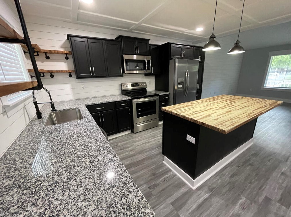 1331 Pearl St, Crestview FL  32536-2436 exterior