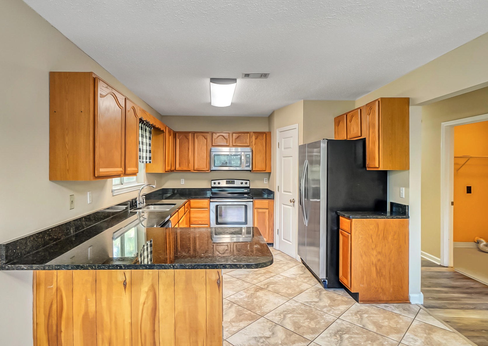 301 Ashley Dr, Crestview FL  32536-9292 exterior