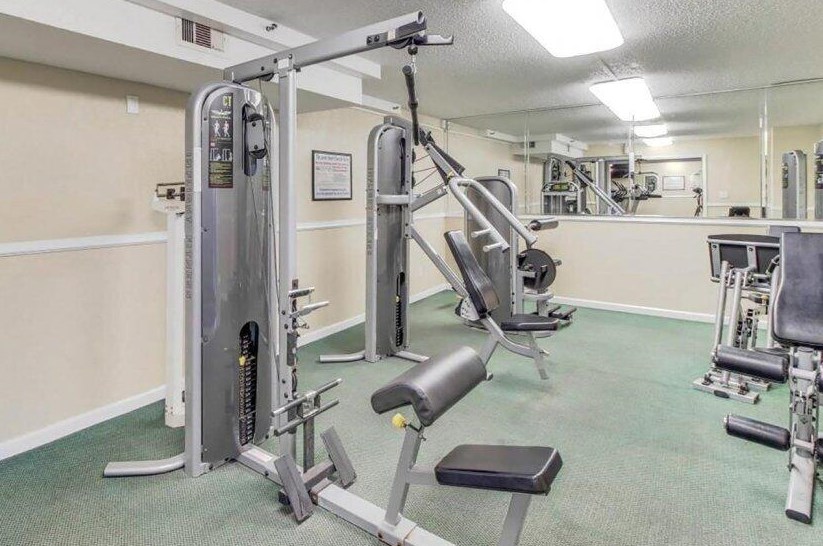 8743 Thomas Dr, Panama City FL  32408-4012 exterior