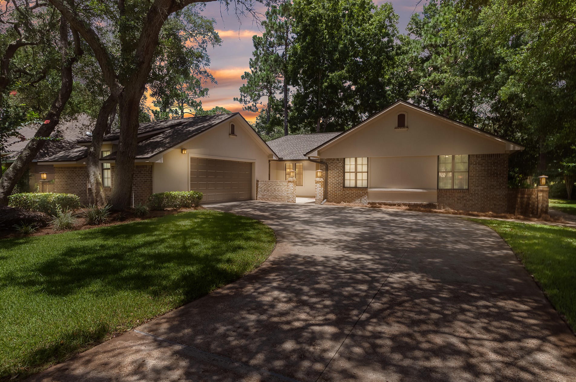 1624 Oakmont Cir, Niceville FL  32578-4344 exterior