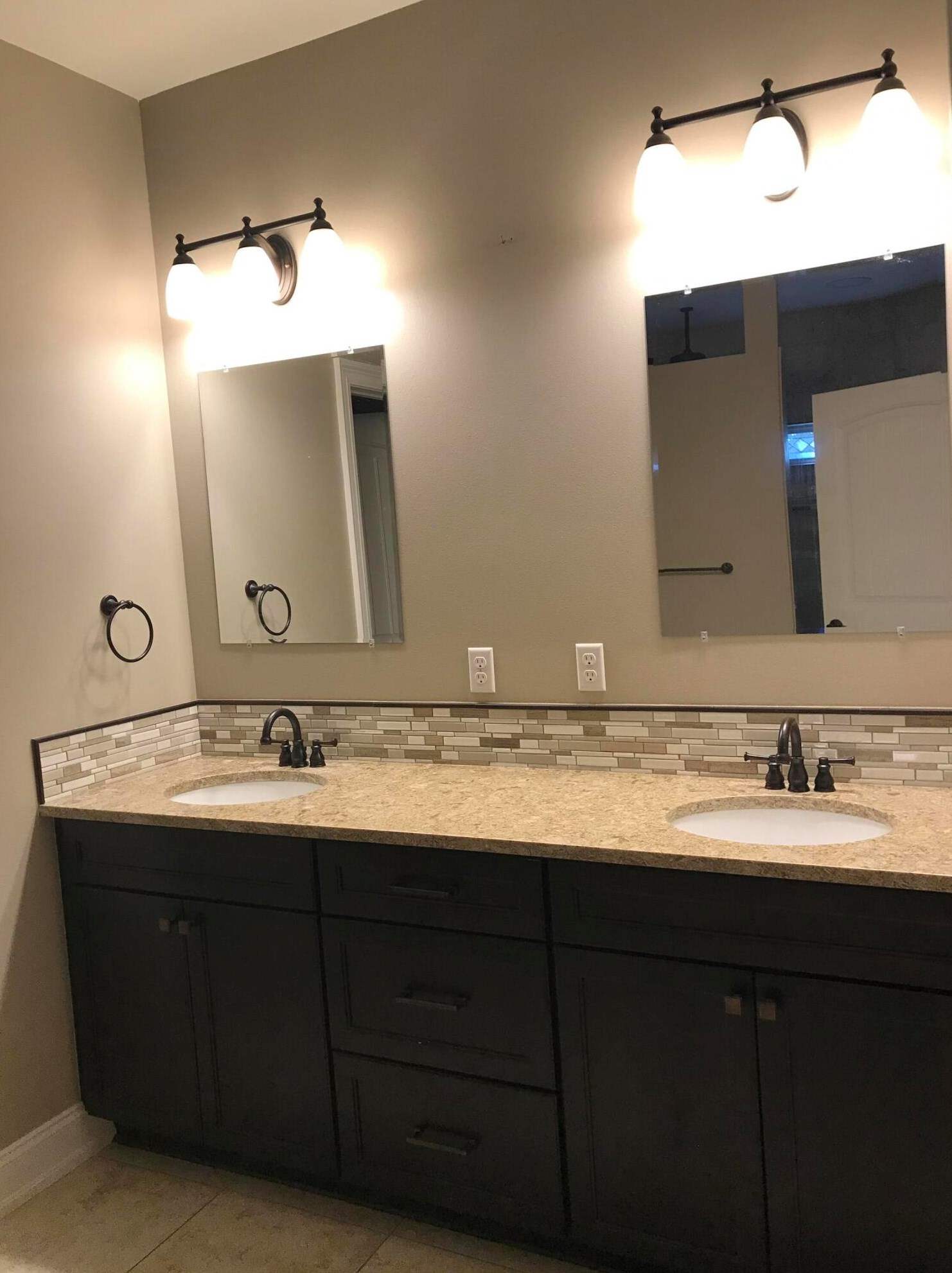 4211 Shadow Ln, Niceville FL  32578-4545 exterior