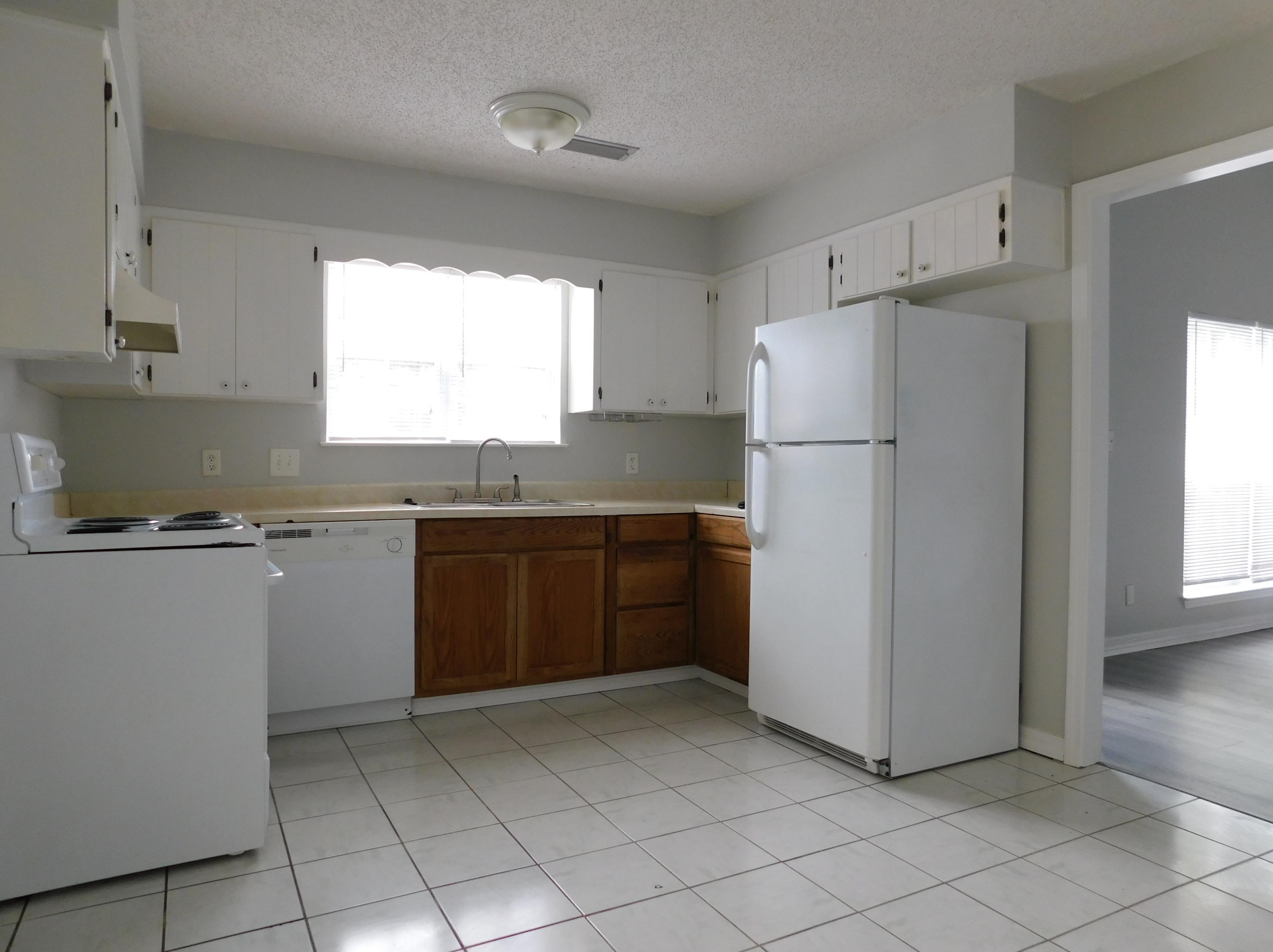 627 Lloyd St, Fort Walton Beach FL  32547-7122 exterior