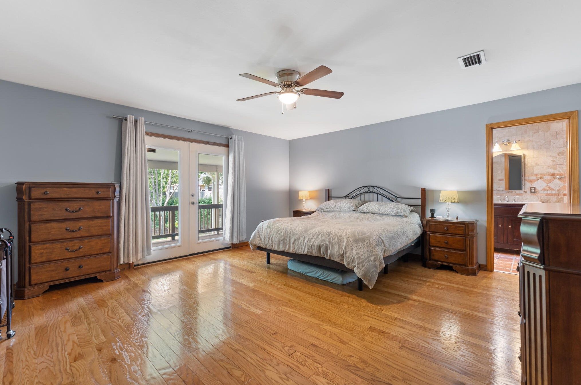 531 Timberlake Dr, Mary Esther FL  32569-2273 exterior