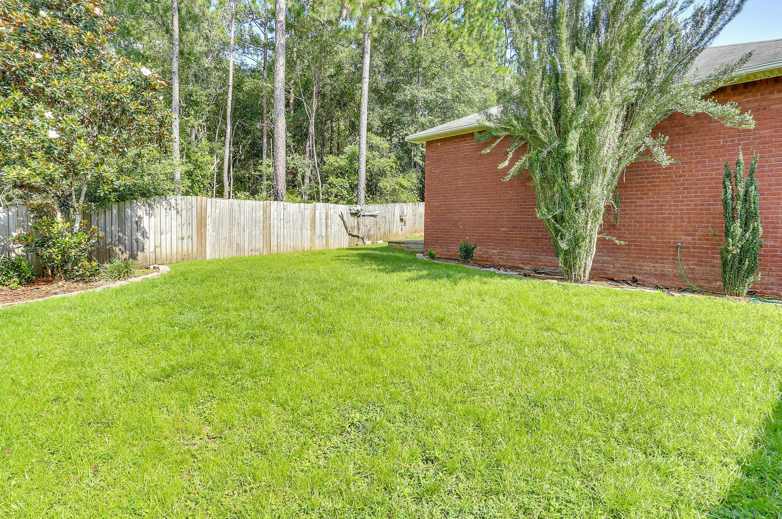 4829 Acorn Dr, Crestview FL  32539-6403 exterior