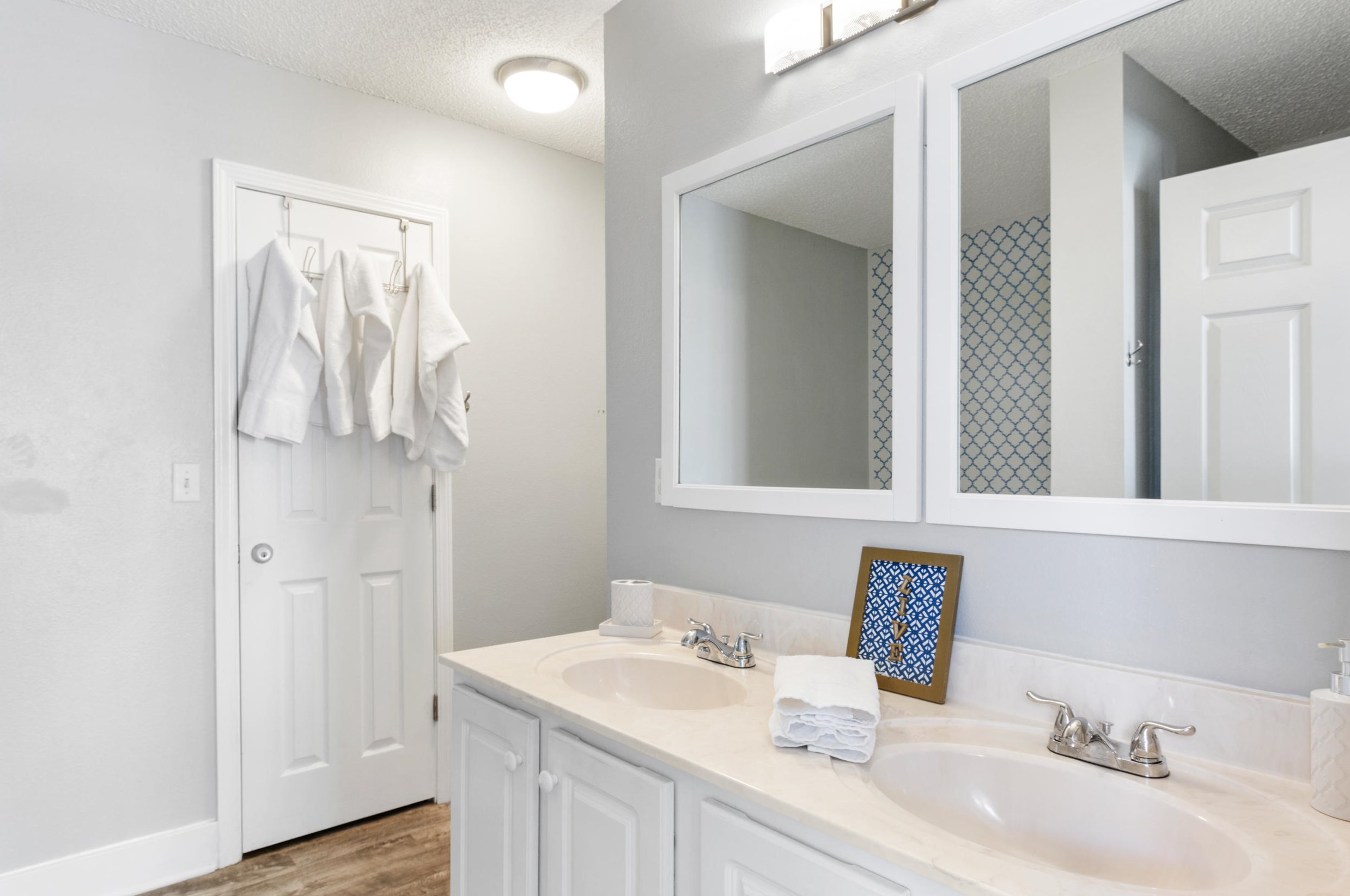 70 Leeward Dr, Destin FL 32550-7147 exterior