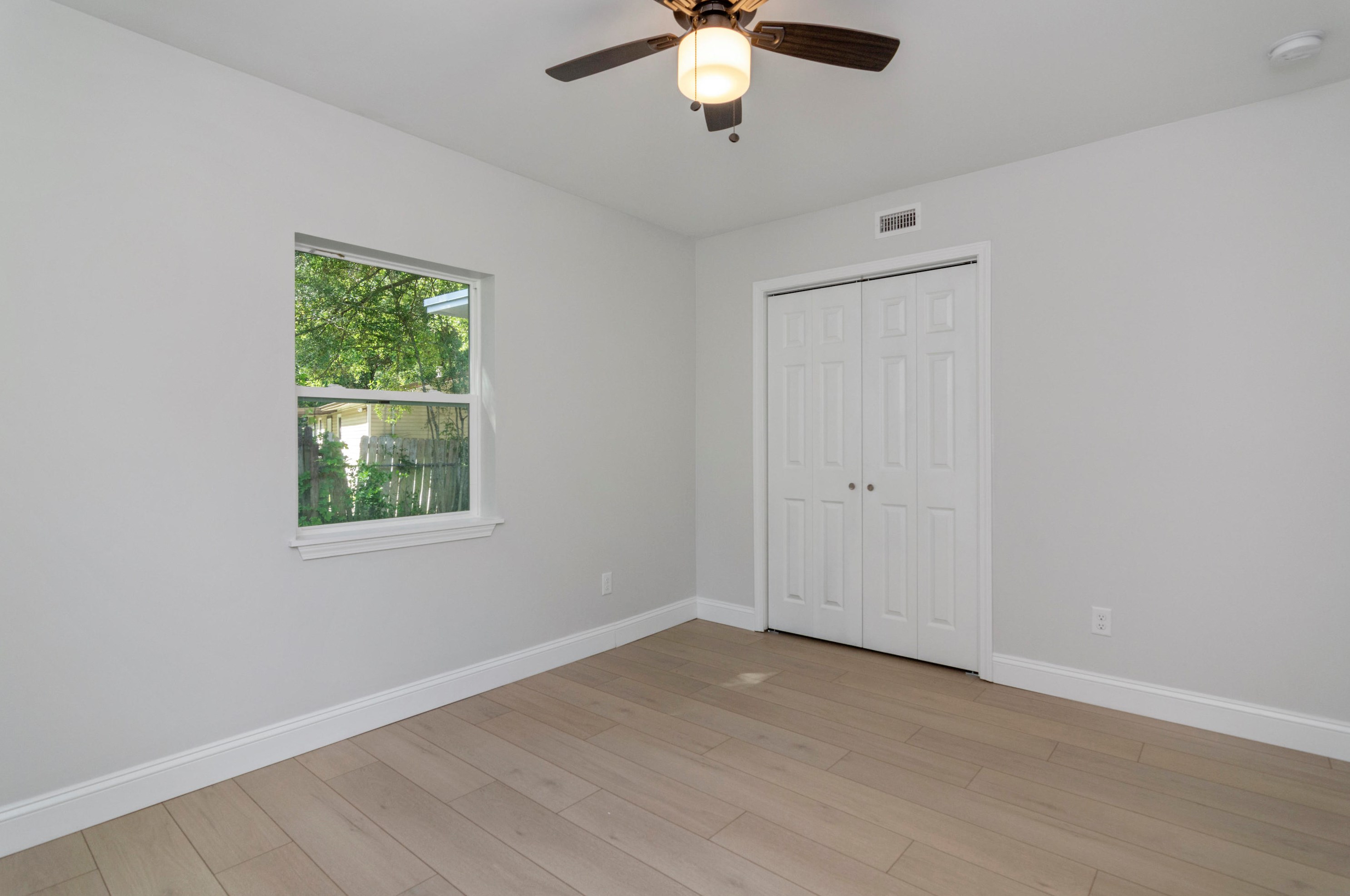 110 Butler Cir, Crestview FL  32536-2418 exterior