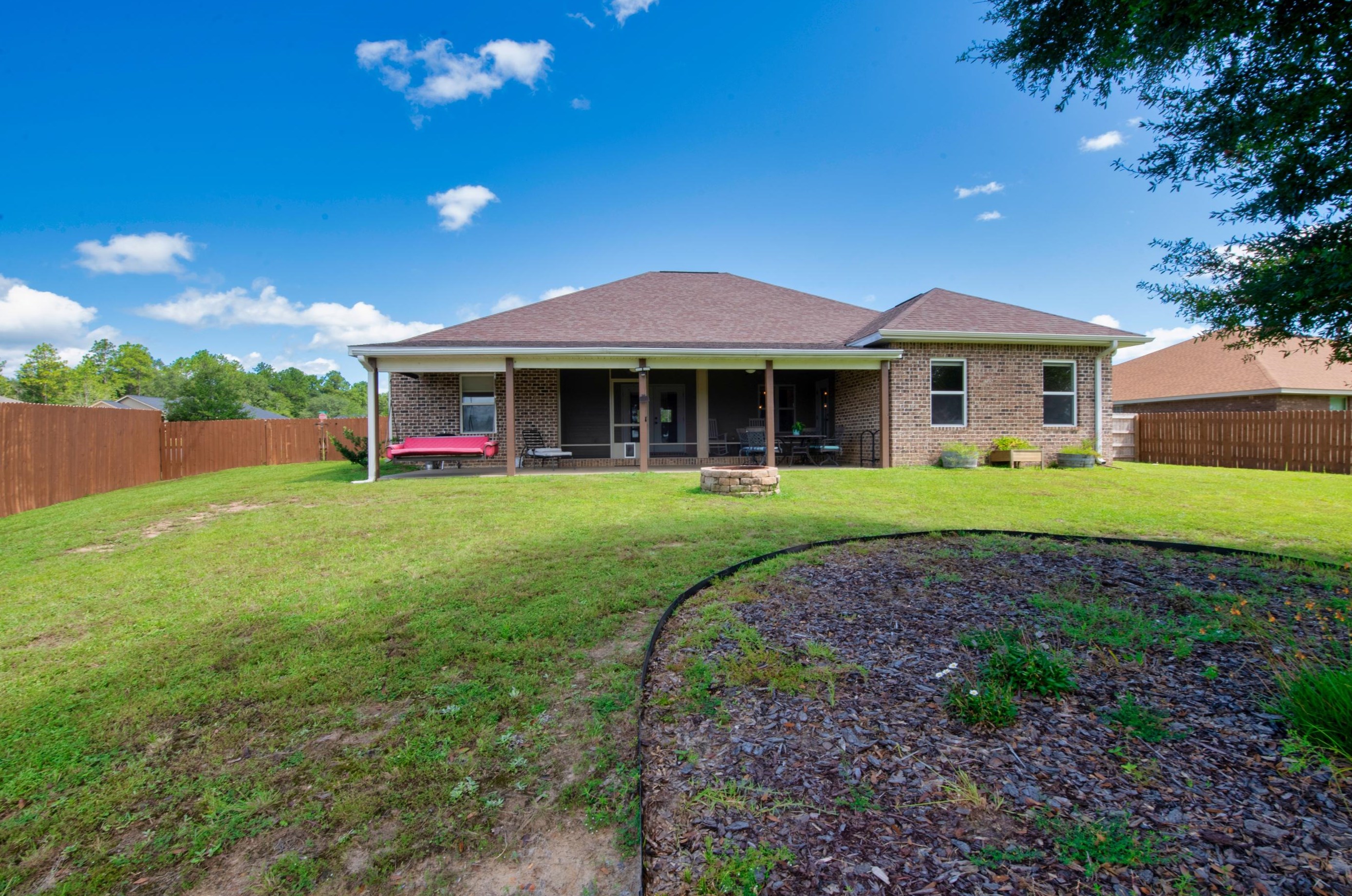 5762 Marigold Loop, Crestview FL  32539-8405 exterior
