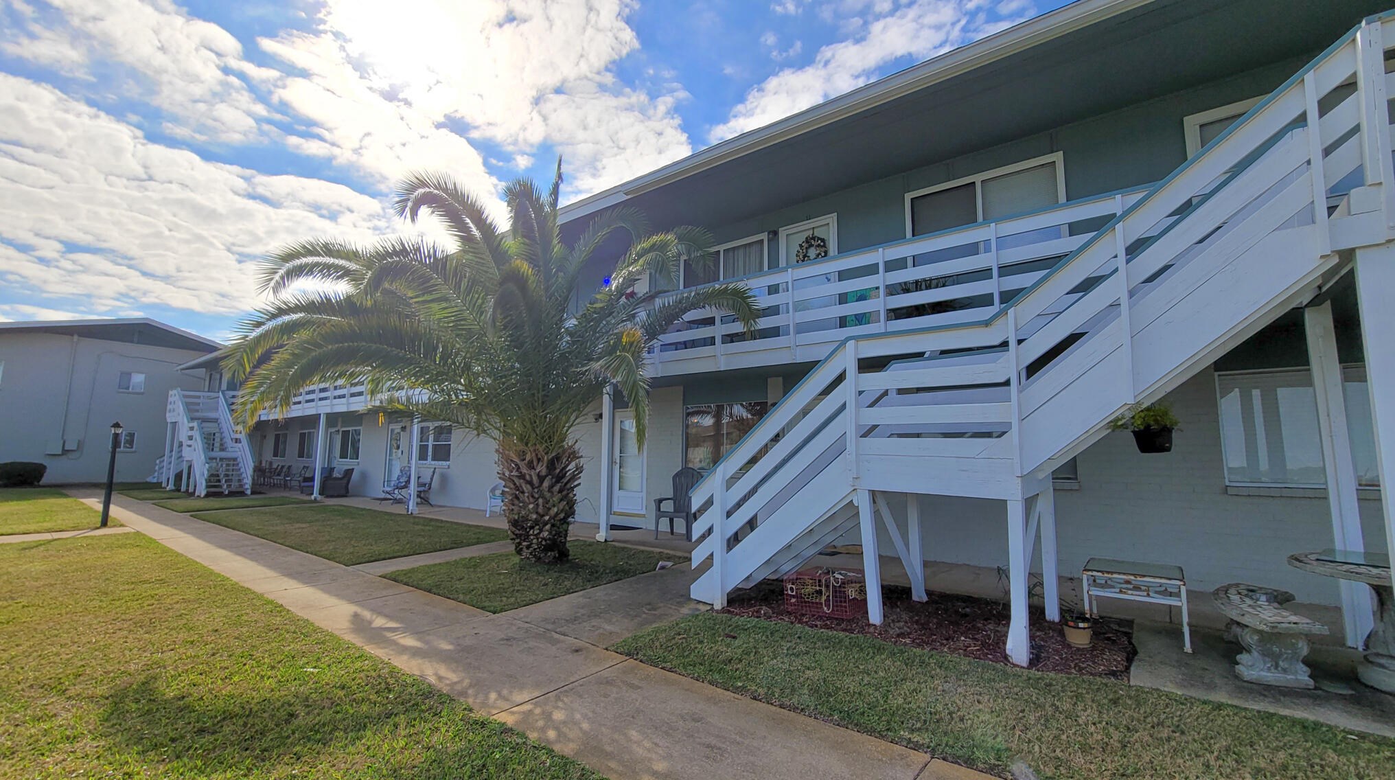 726 Eglin Pkwy, Fort Walton Beach FL  32547-2580 exterior