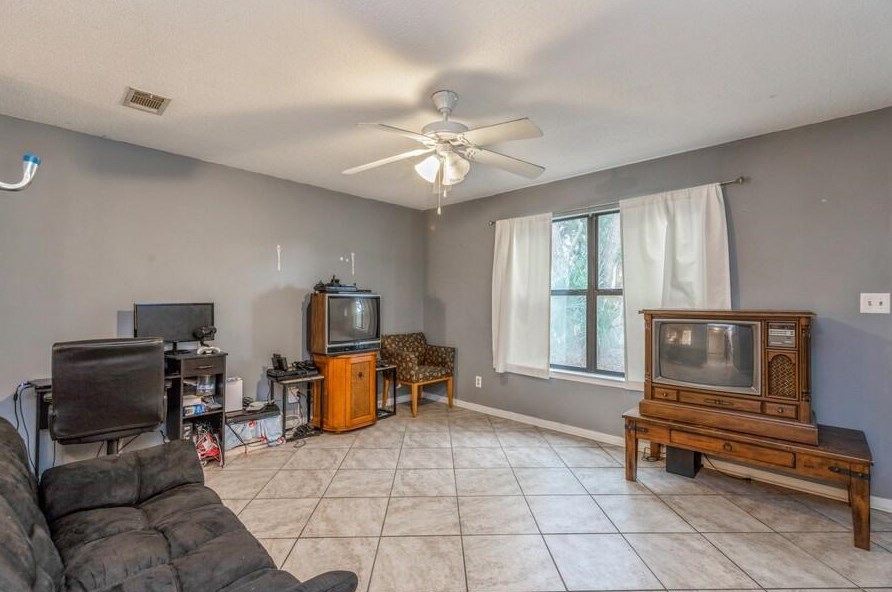 19 Falcon Ridge Ln, Fort Walton Beach FL  32547-2366 exterior