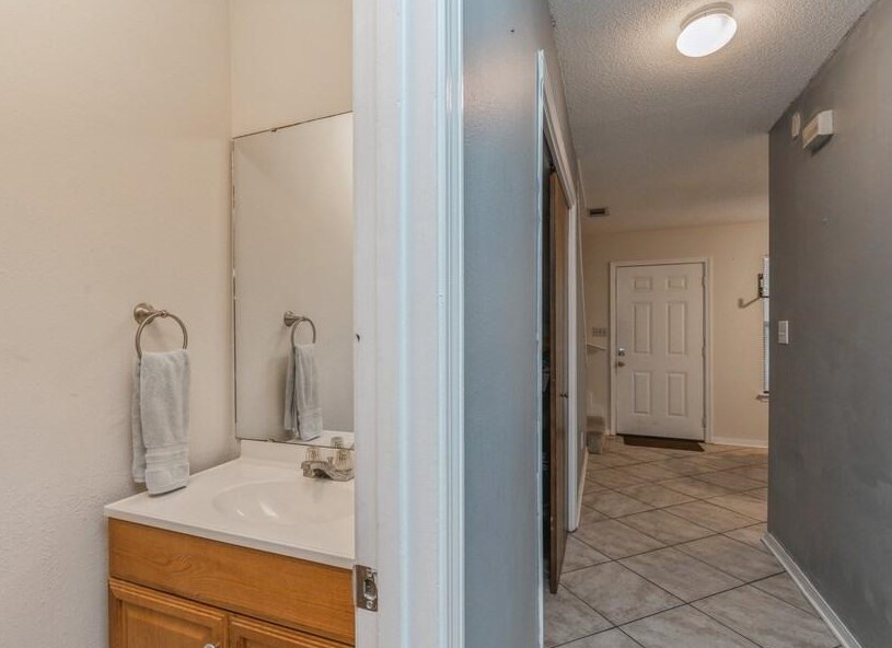 19 Falcon Ridge Ln, Fort Walton Beach FL  32547-2366 exterior