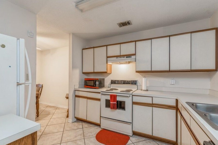 19 Falcon Ridge Ln, Fort Walton Beach FL  32547-2366 exterior