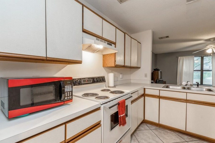 19 Falcon Ridge Ln, Fort Walton Beach FL  32547-2366 exterior