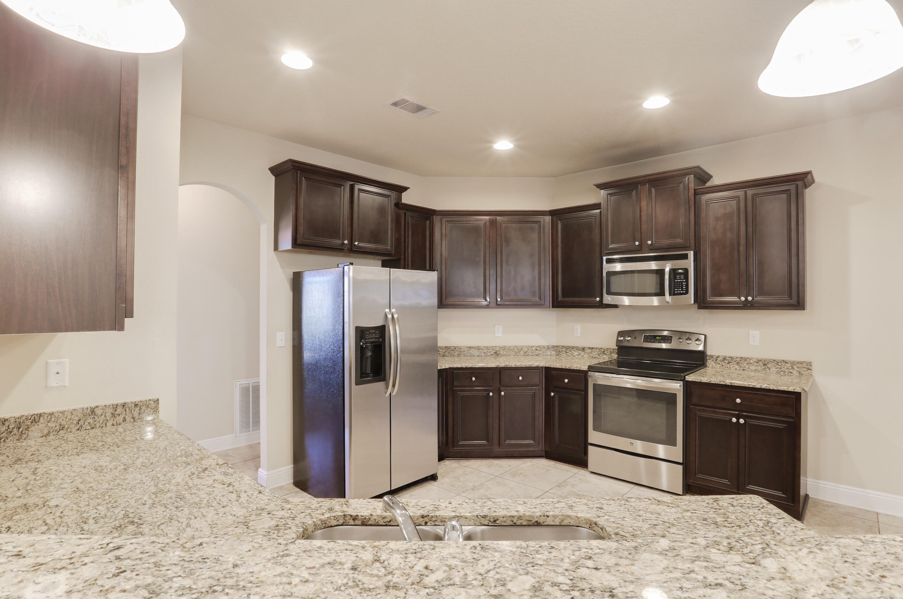 225 Paradise Palm Cir, Crestview FL  32536-5600 exterior