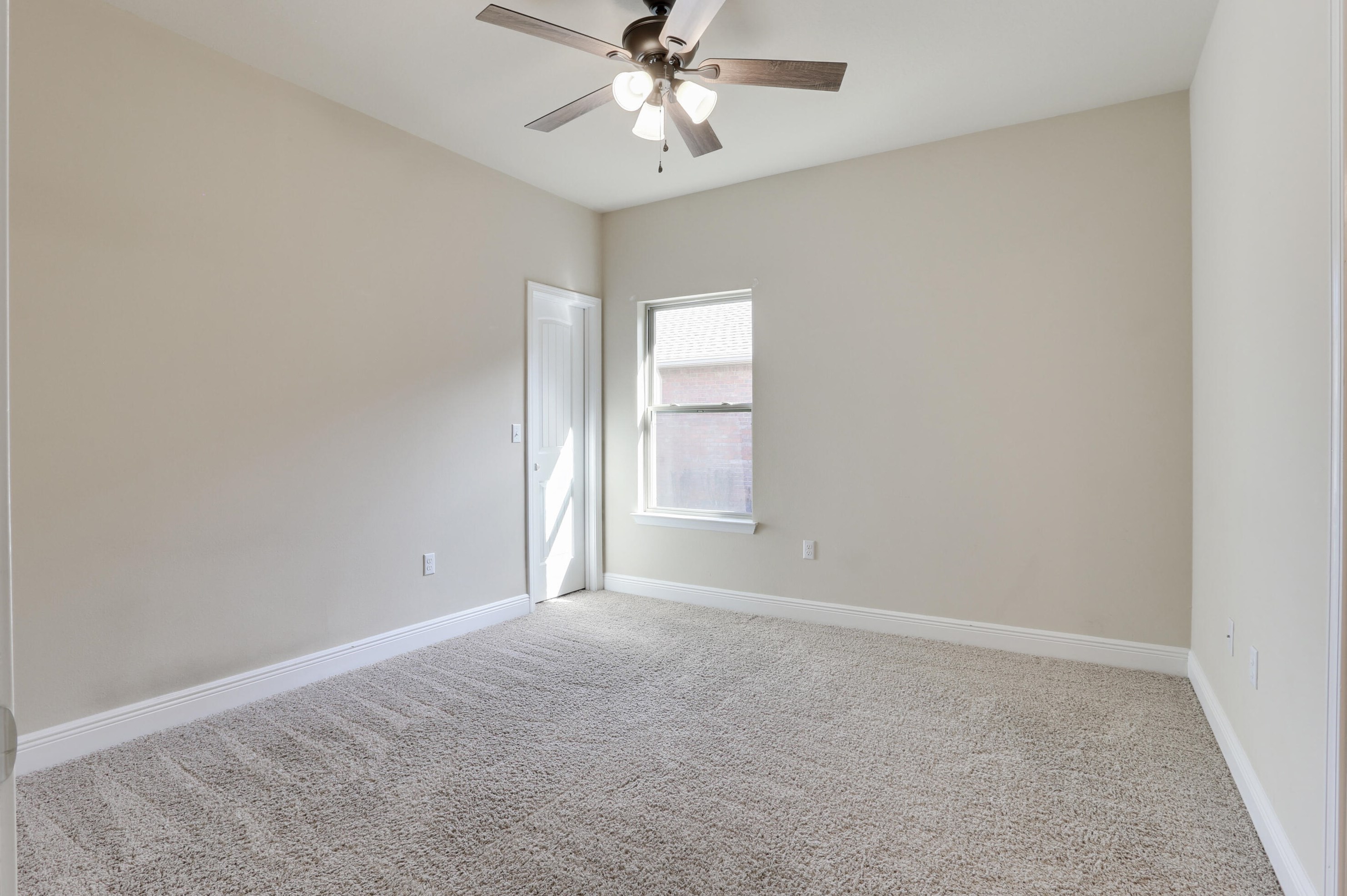 225 Paradise Palm Cir, Crestview FL  32536-5600 exterior