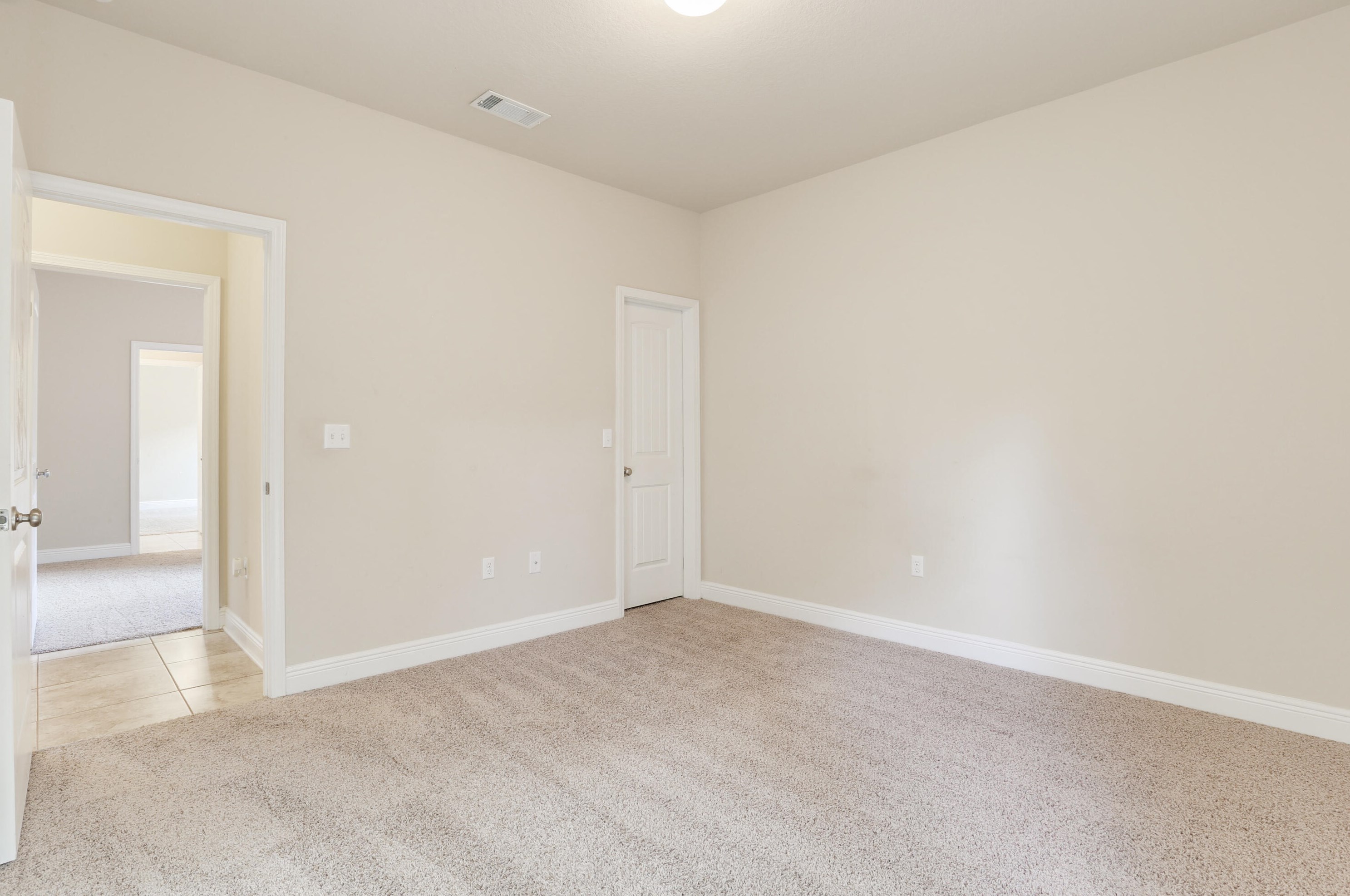 225 Paradise Palm Cir, Crestview FL  32536-5600 exterior