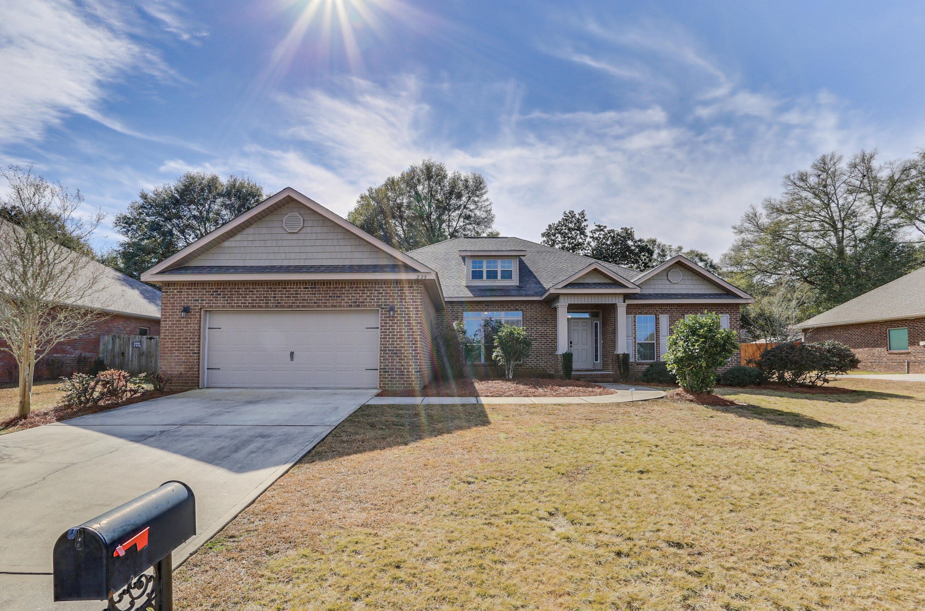 225 Paradise Palm Cir, Crestview FL  32536-5600 exterior