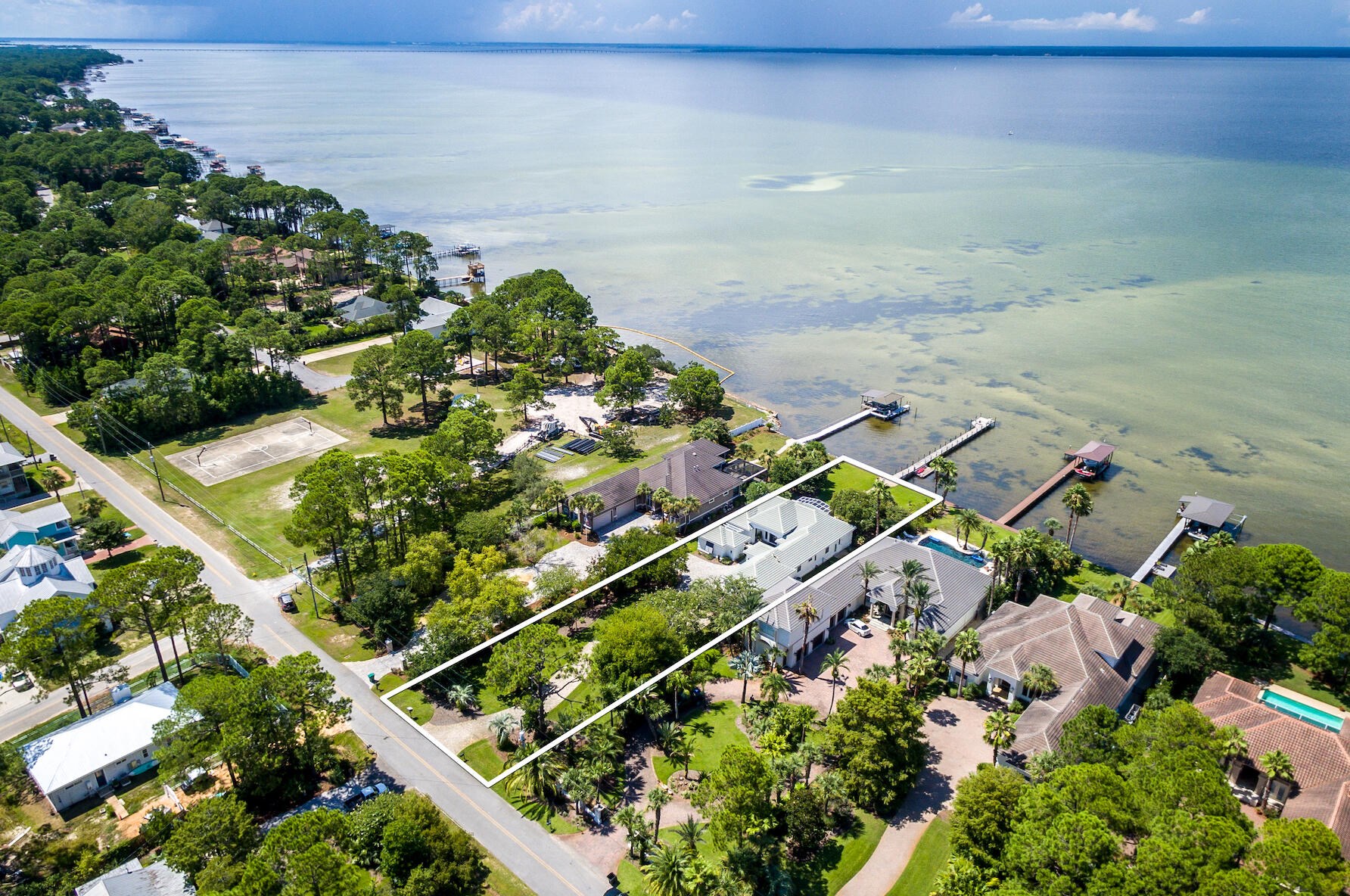 151 Crst Dr, Destin FL 32550-3929 exterior