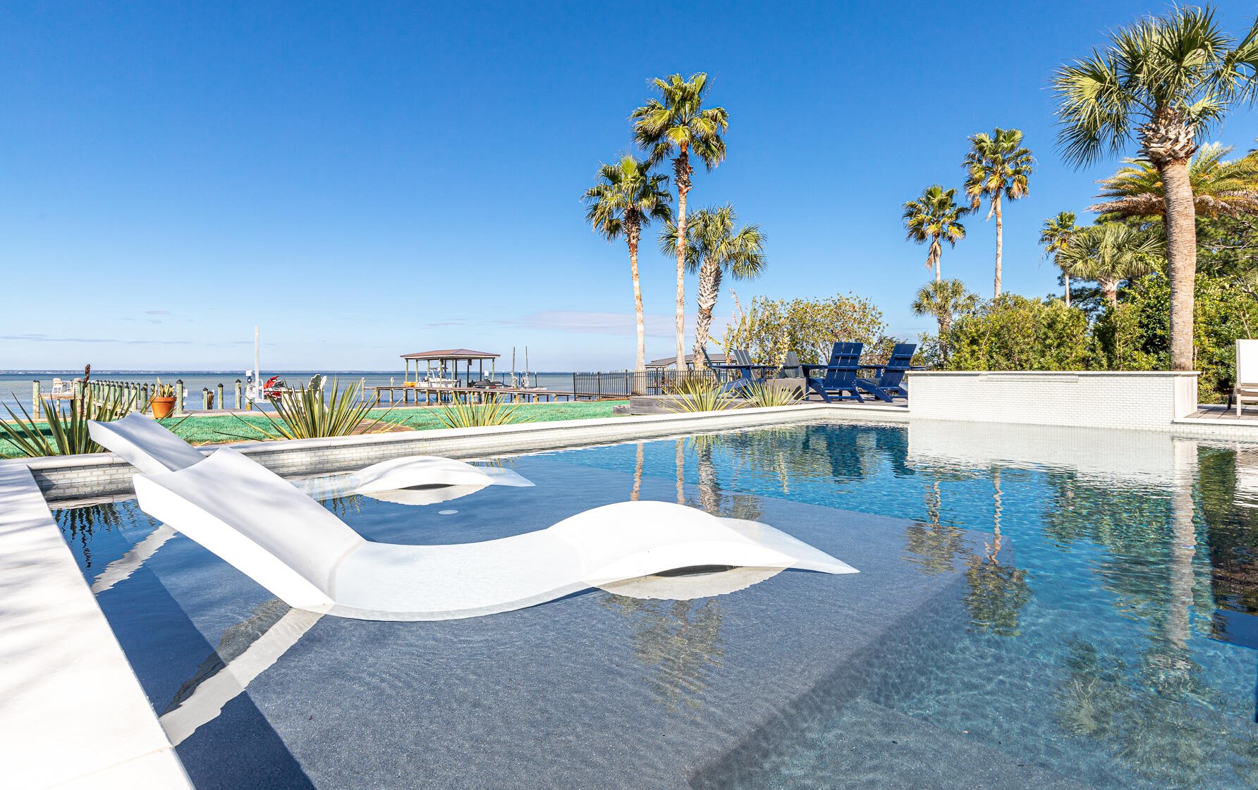 151 Crst Dr, Destin FL 32550-3929 exterior