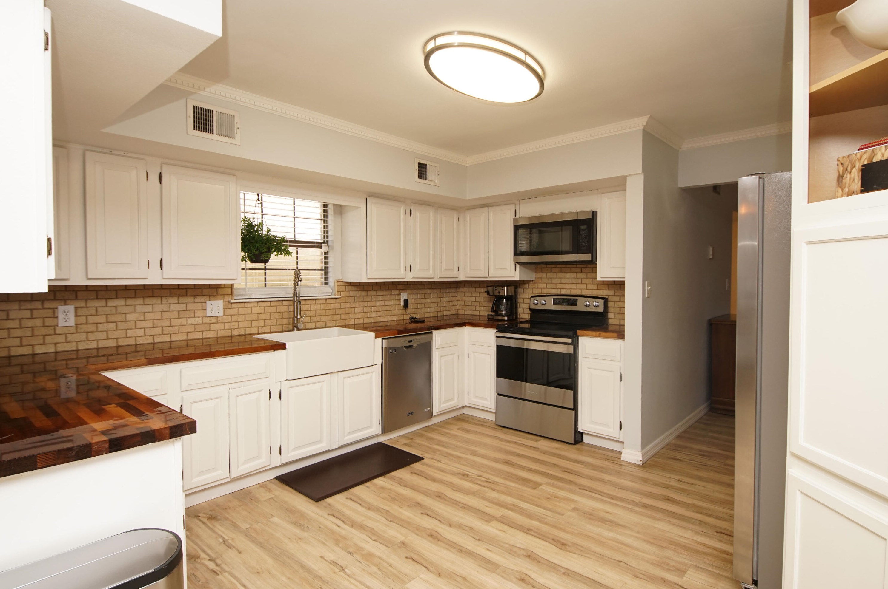 7 Shady Ln, Mary Esther FL  32569-1943 exterior