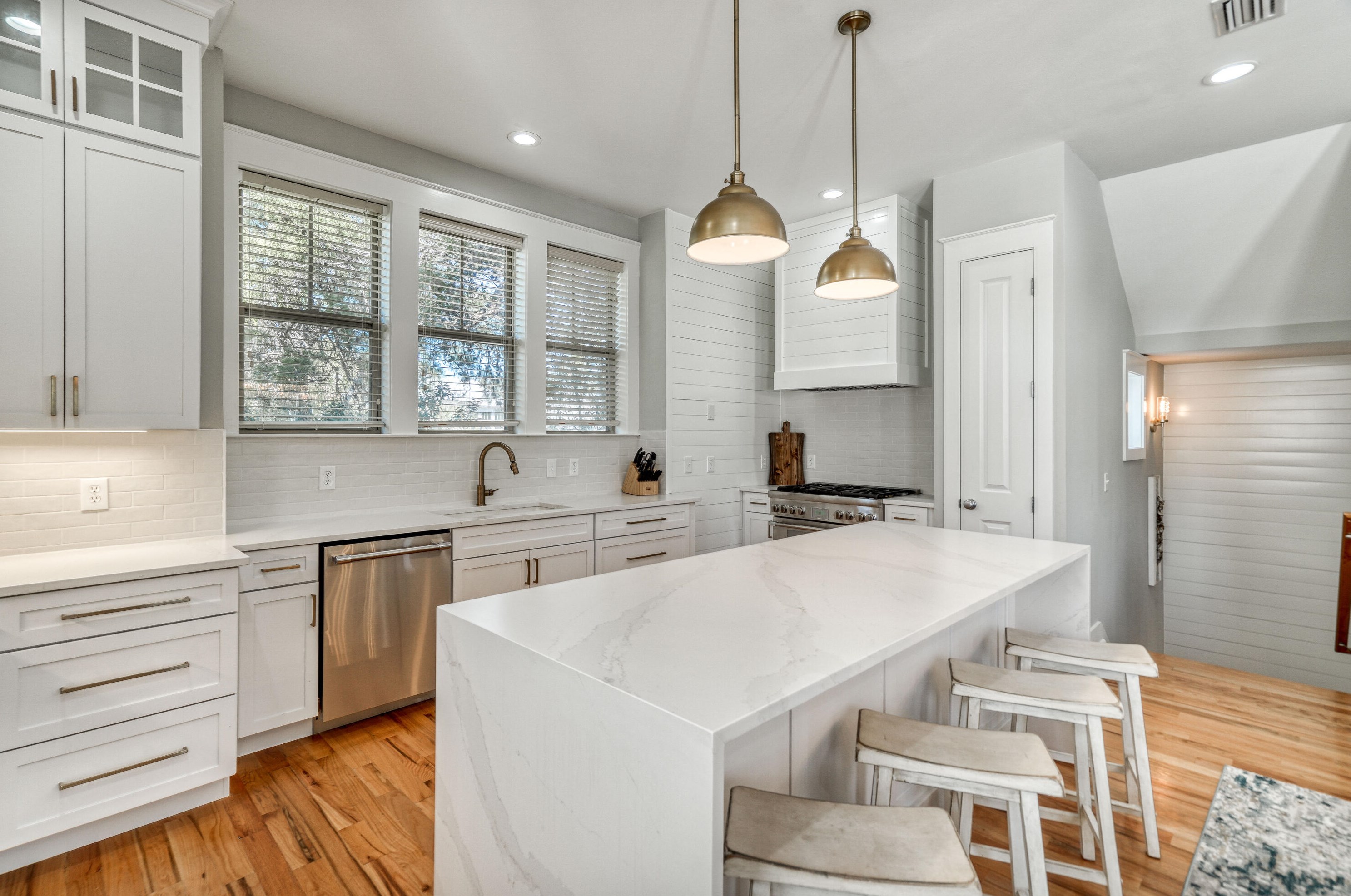 37 Eastern Lake Ct, Santa Rosa Beach FL  32459-6688 exterior