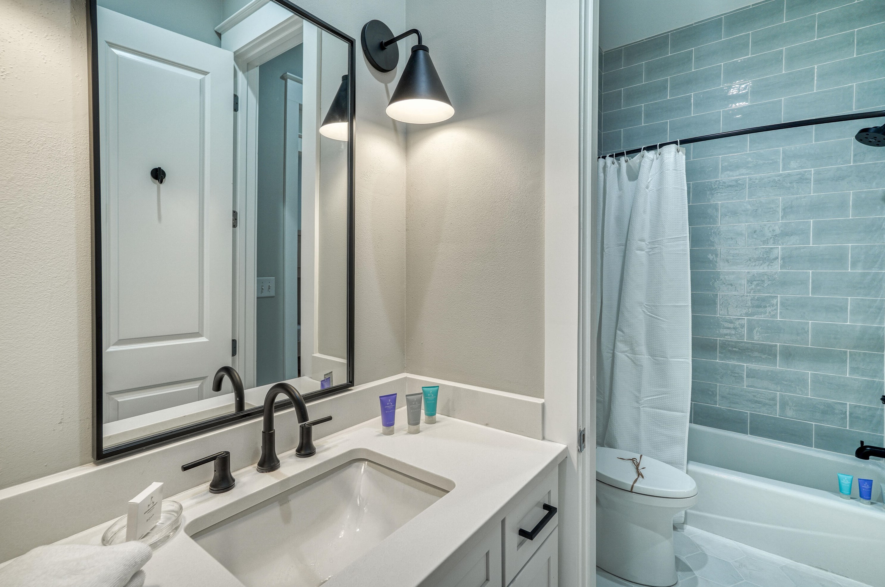 37 Eastern Lake Ct, Santa Rosa Beach FL  32459-6688 exterior