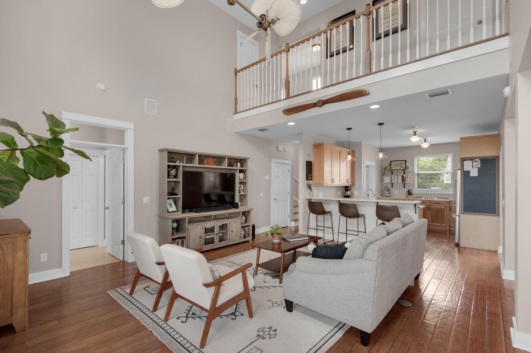 229 Tecumseh Ln, Mary Esther FL  32569-2220 exterior