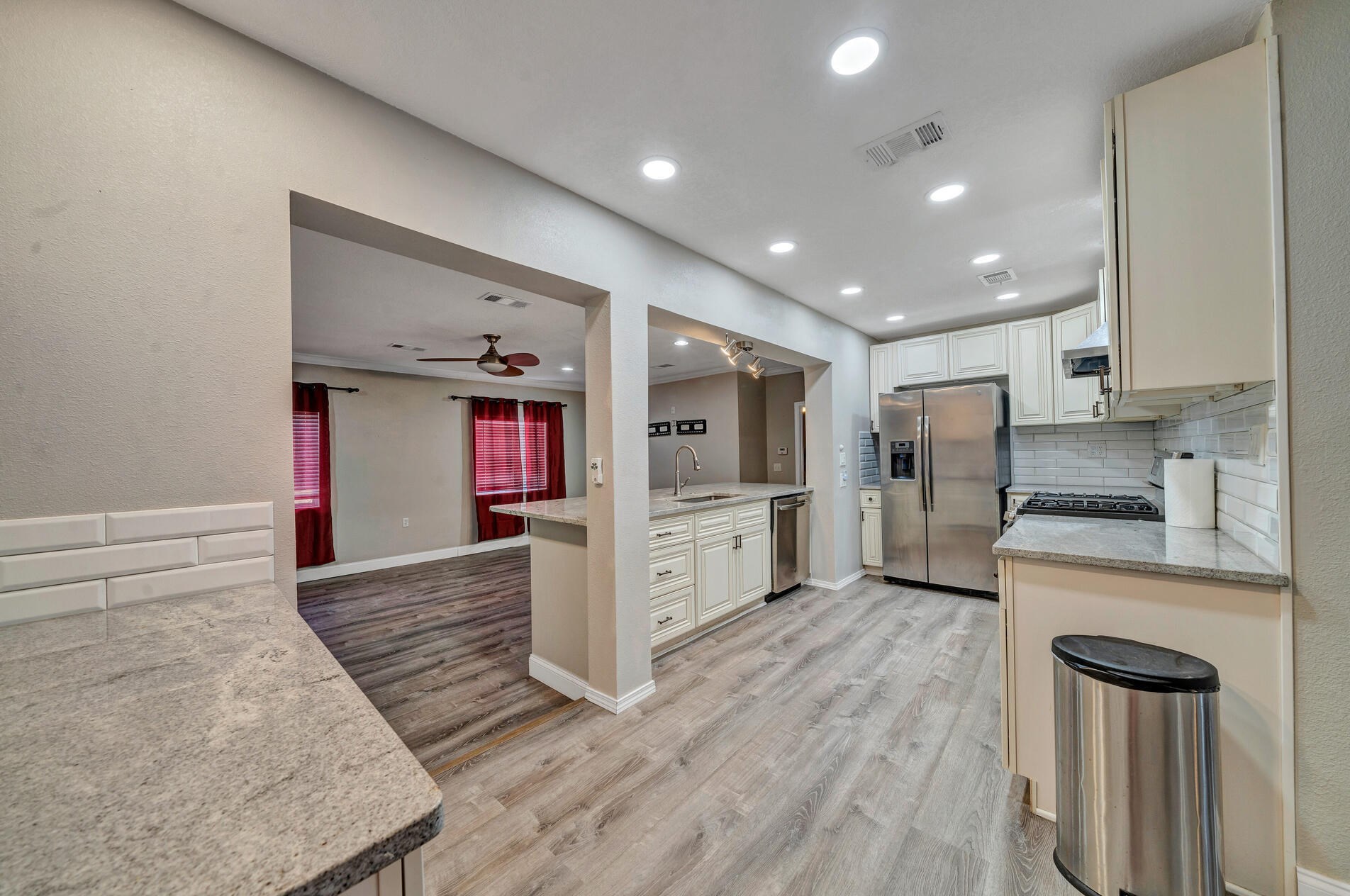 37 Ferry Rd, Fort Walton Beach FL  32548-5169 exterior