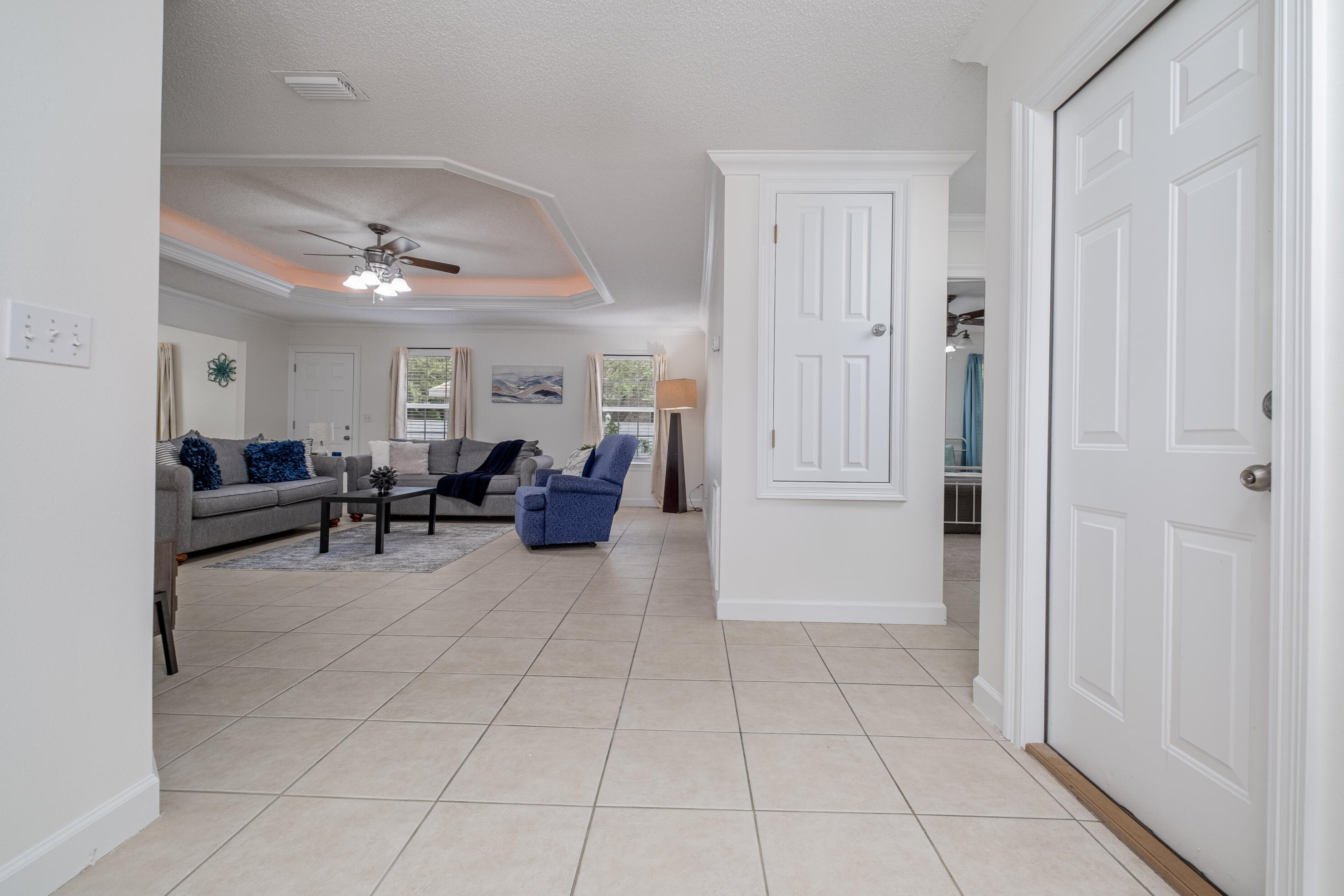 98 Point Comfort Rd, Mary Esther FL  32569-2096 exterior