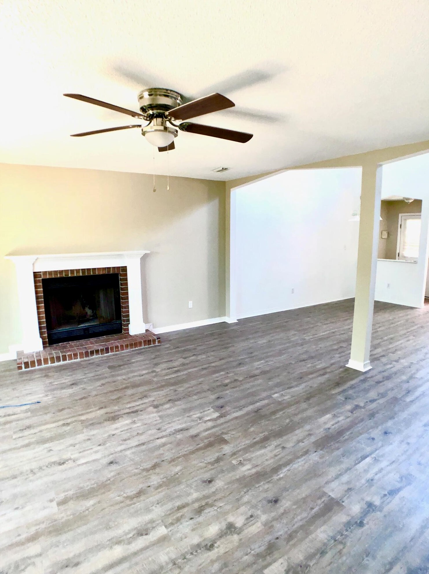 358 Brookwood Blvd, Mary Esther FL  32569-2160 exterior