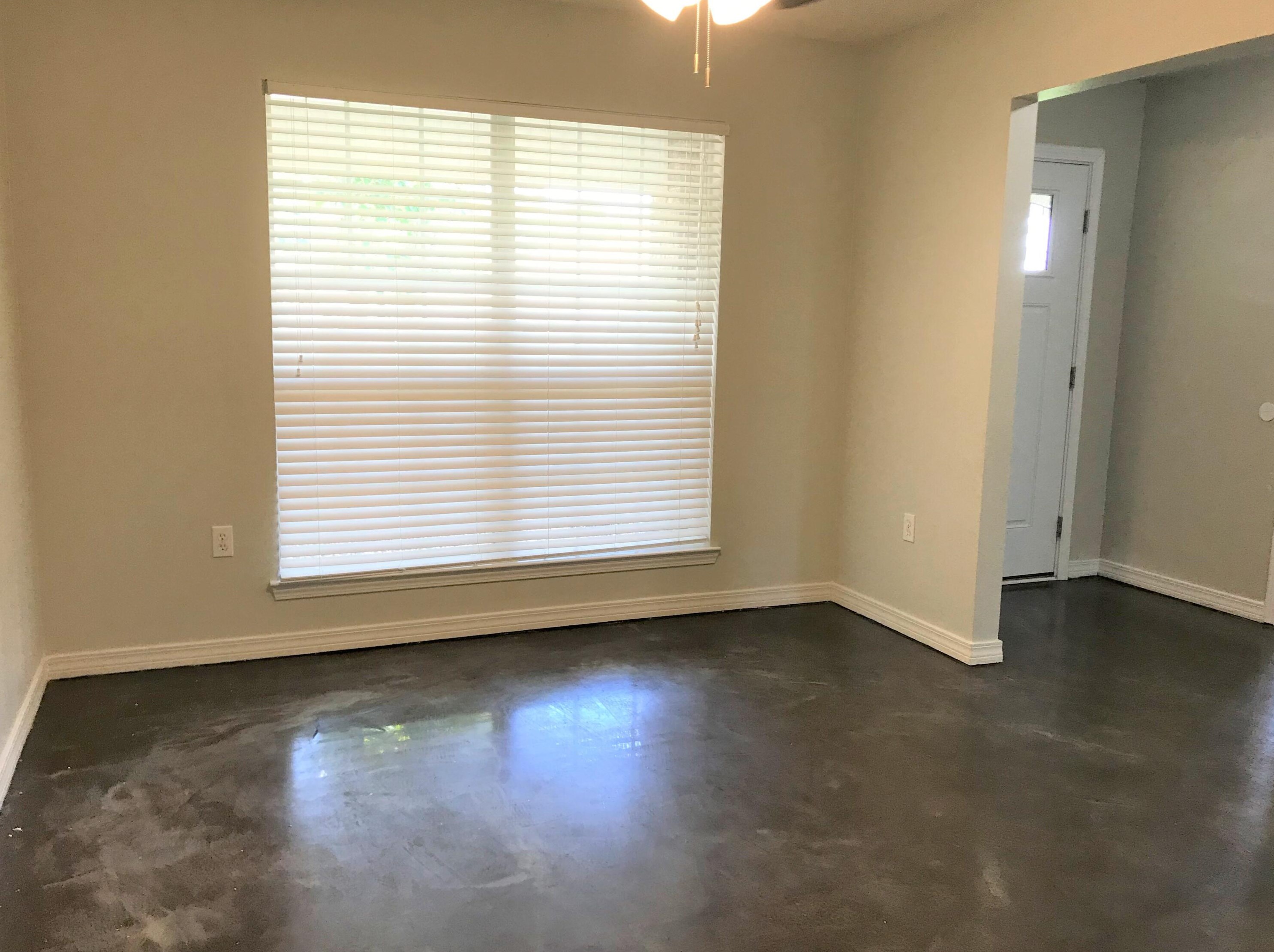 125 Strike Eagle Dr, Crestview FL  32536-2240 exterior