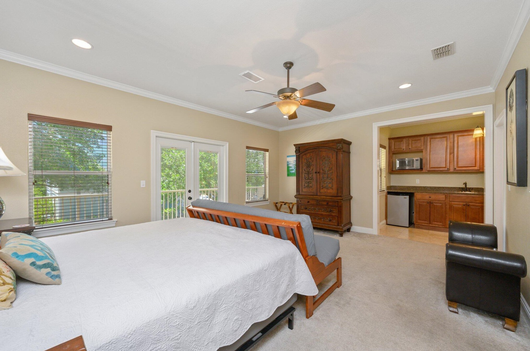 211 Grand Key Loop, Destin FL exterior