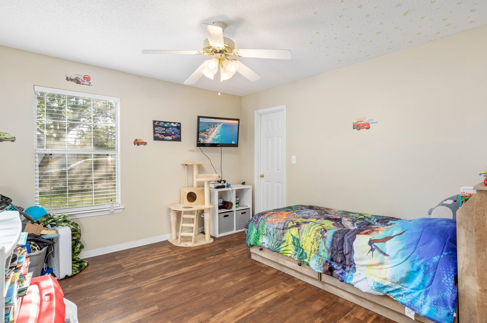 375 Pristine Water Ln, Mary Esther FL  32569-2172 exterior