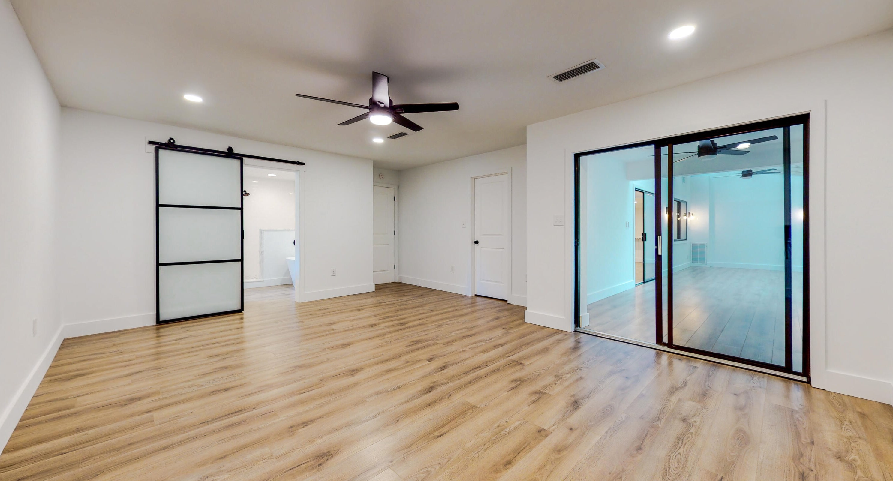 2419 Rocky Shores Dr, Niceville FL  32578-2370 exterior