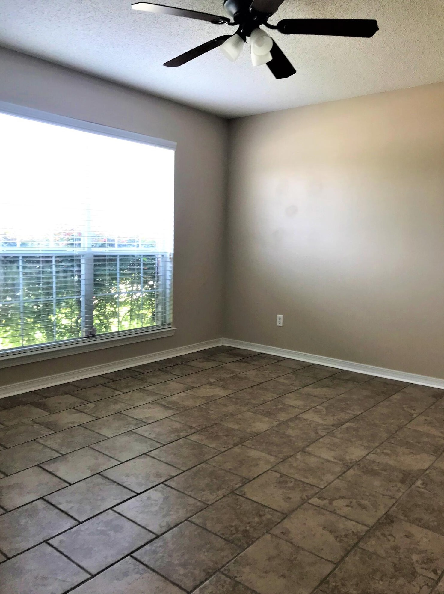 335 Egan Dr, Crestview FL  32536-5426 exterior