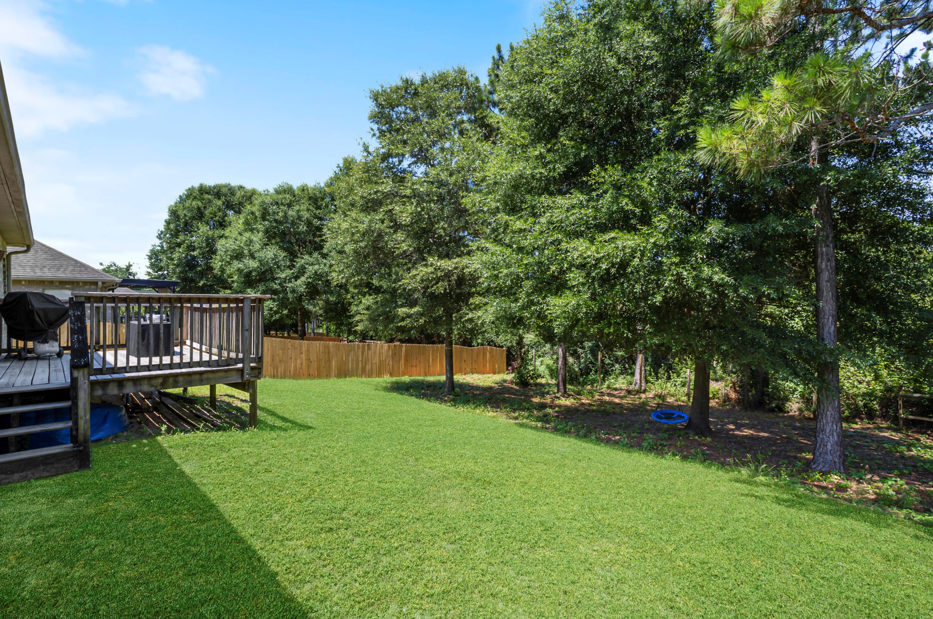 137 Crab Apple Ave, Crestview FL  32536-2257 exterior
