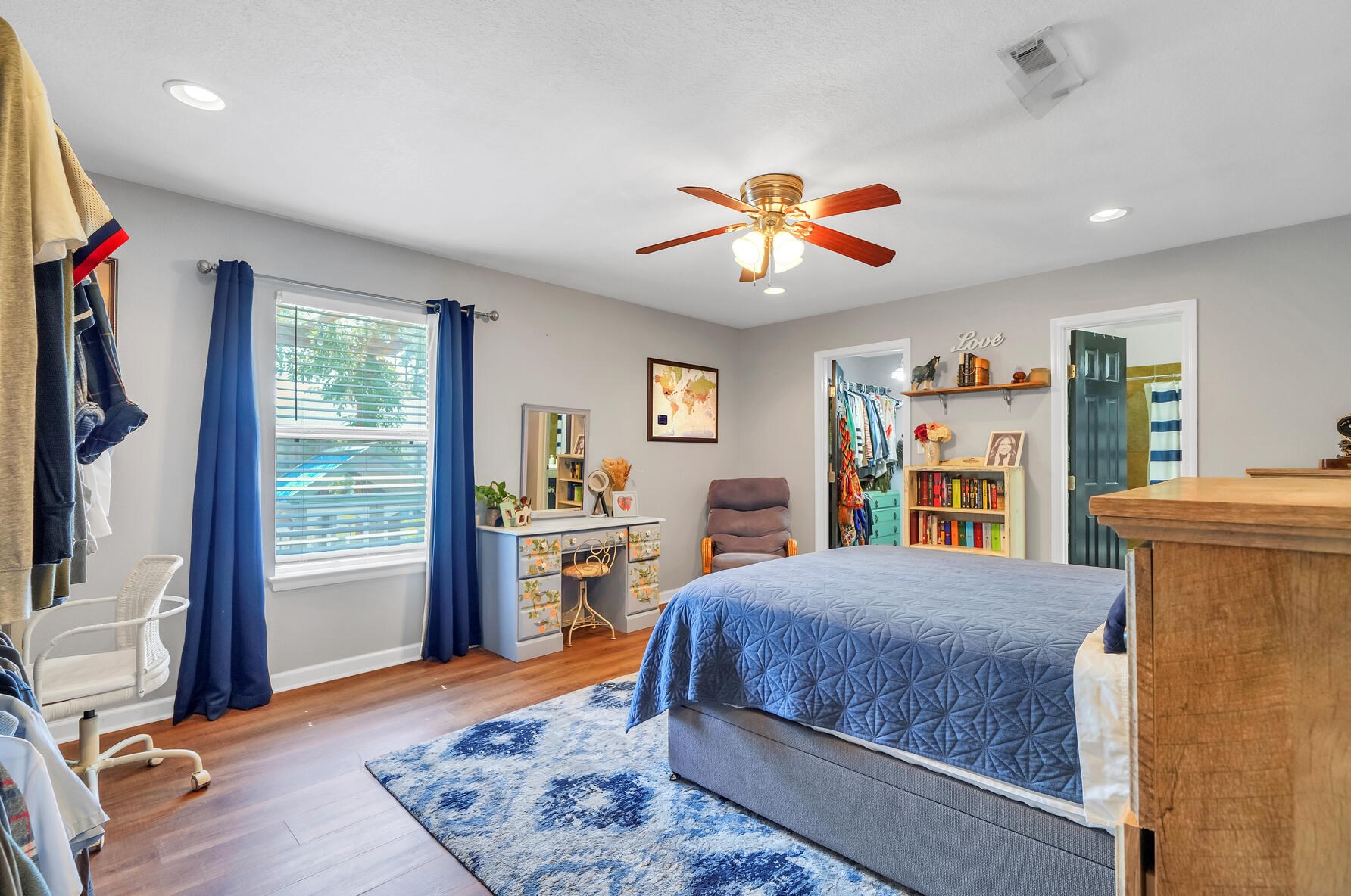 1020 Quail Holw Dr, Mary Esther FL  32569-3406 exterior