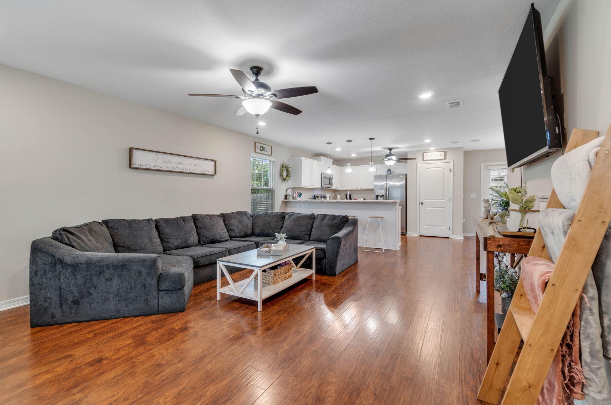 454 Eisenhower Dr, Crestview FL  32539-6953 exterior