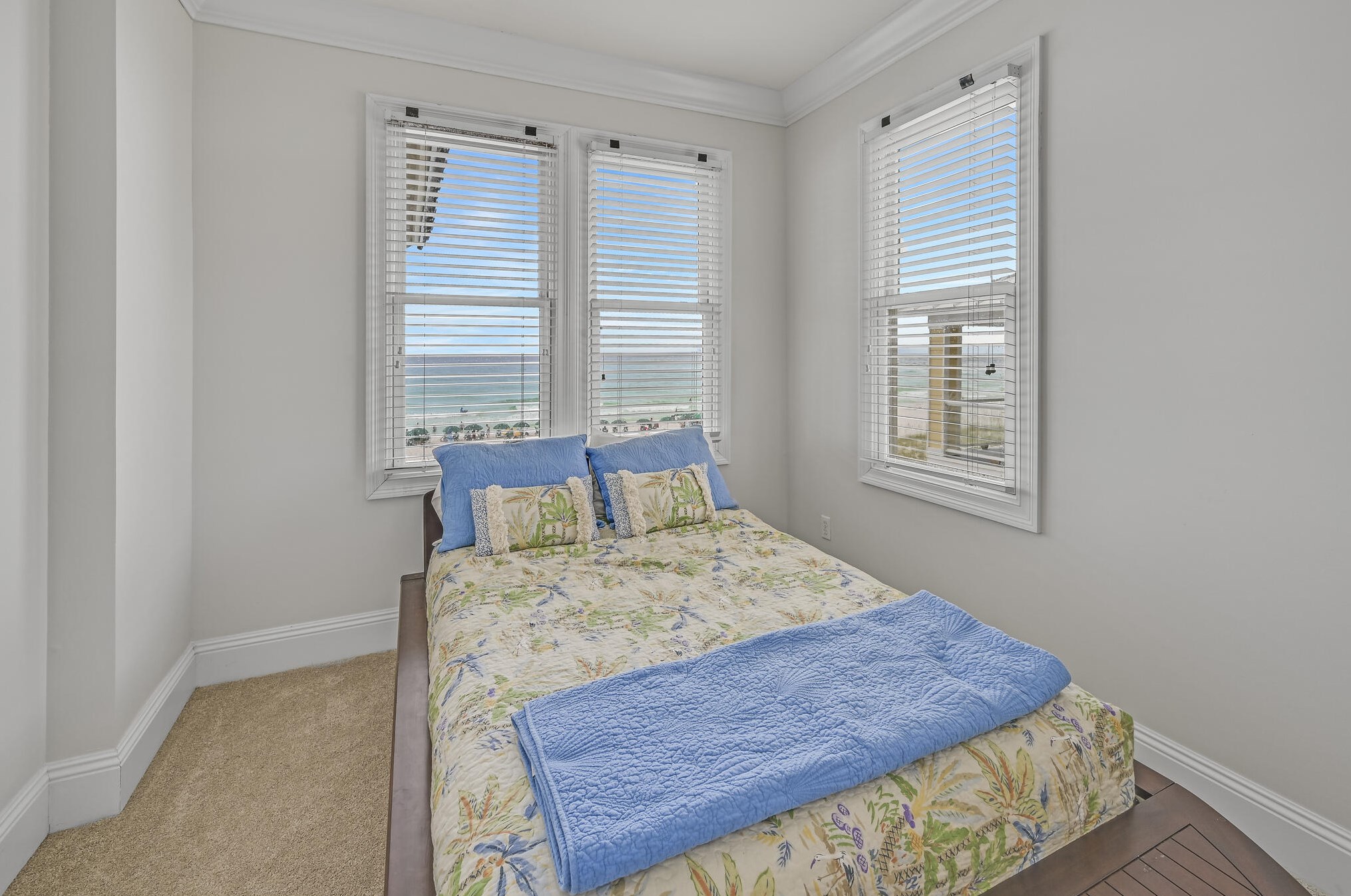 61 Lands End Dr, Destin FL  32541-5044 exterior