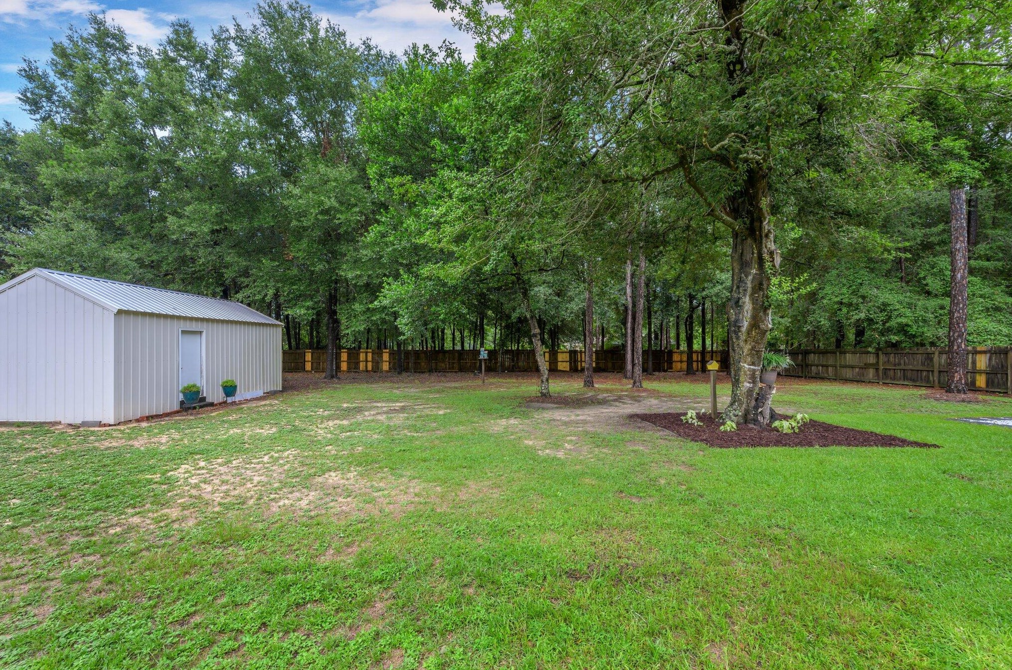 1202 Grandview Dr, Crestview FL  32539-8530 exterior
