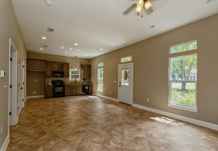 1457 Mill Creek Dr, Crestview FL  32531-8479 exterior
