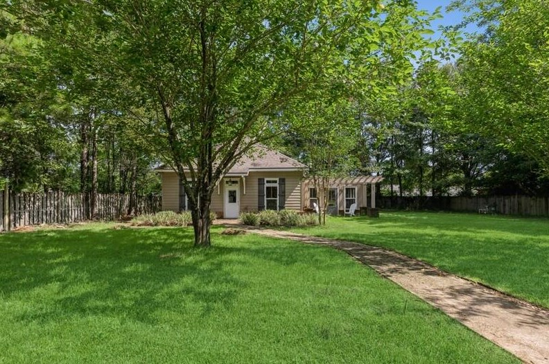 1457 Mill Creek Dr, Crestview FL  32531-8479 exterior