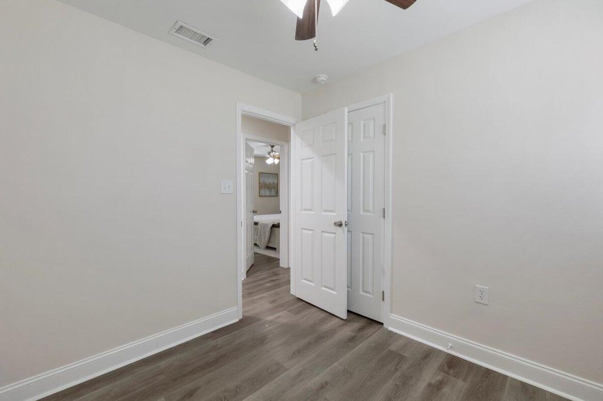 17 Mary Esther Dr, Mary Esther FL  32569-1831 exterior