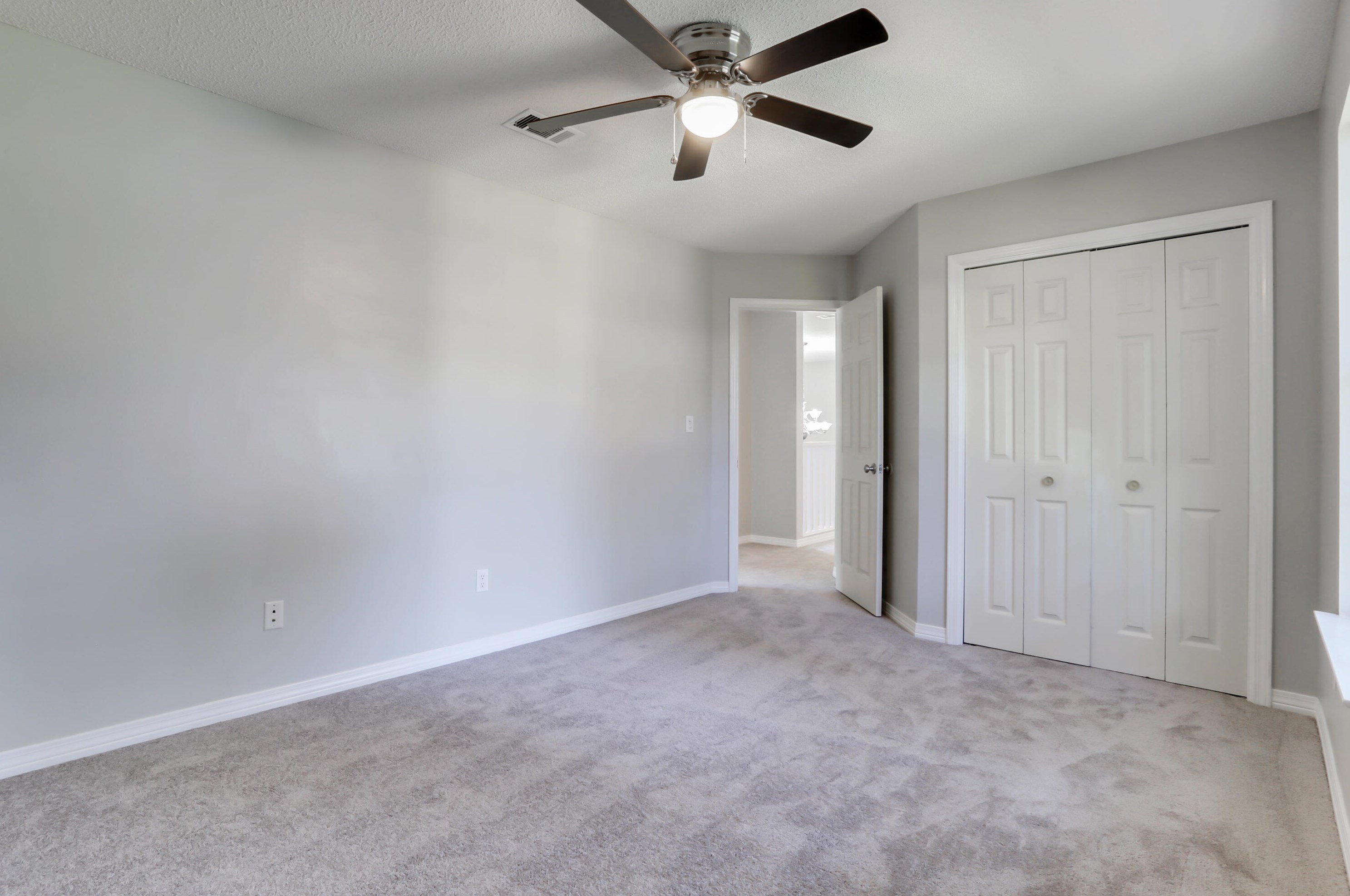 512 Hillview Cir, Crestview FL  32536-9264 exterior