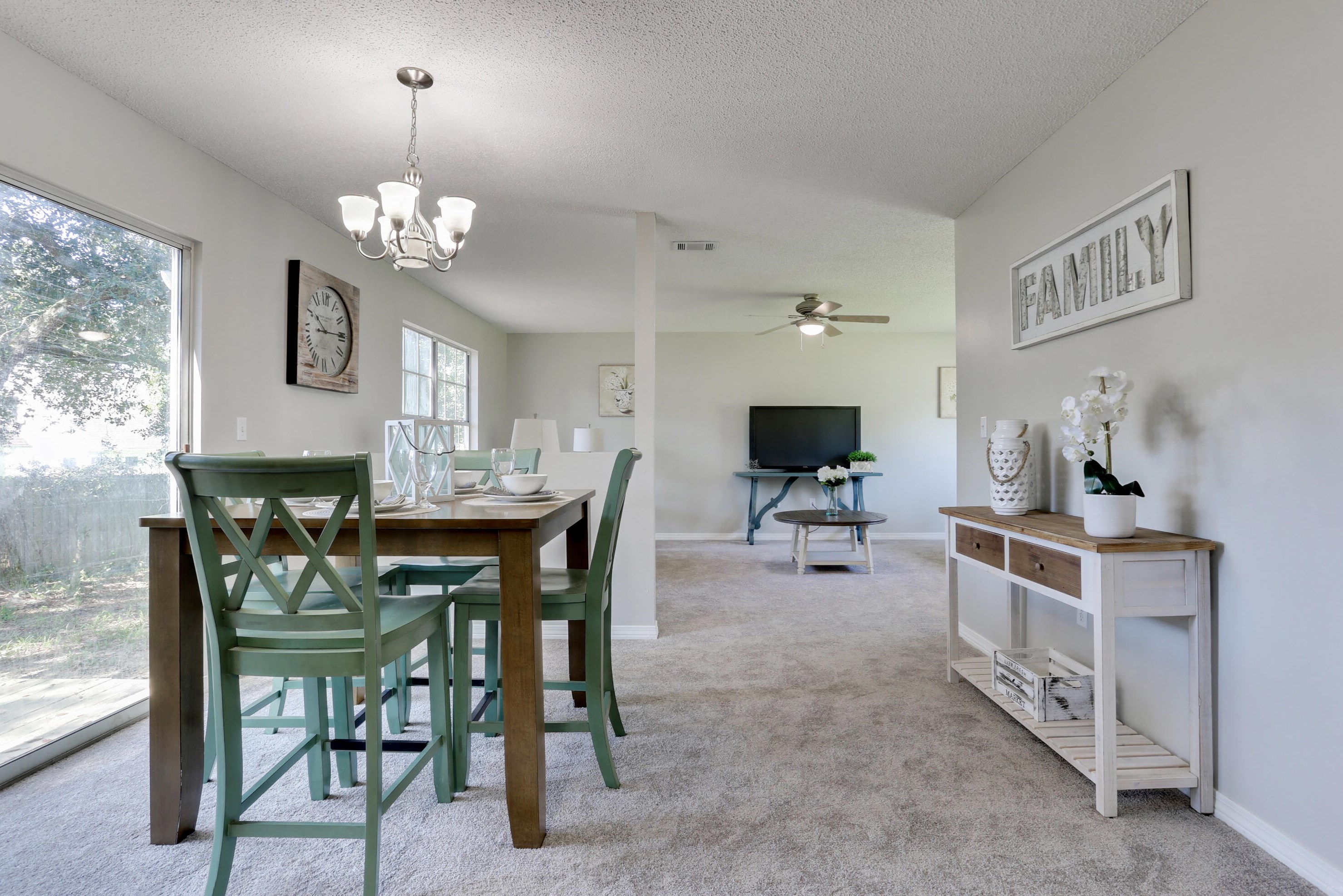 512 Hillview Cir, Crestview FL  32536-9264 exterior