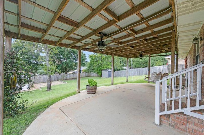 5132 Whitehurst Ln, Crestview FL  32536-2205 exterior