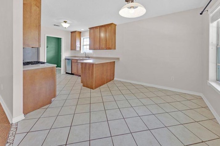 5132 Whitehurst Ln, Crestview FL  32536-2205 exterior