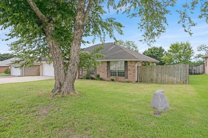 5132 Whitehurst Ln, Crestview FL  32536-2205 exterior